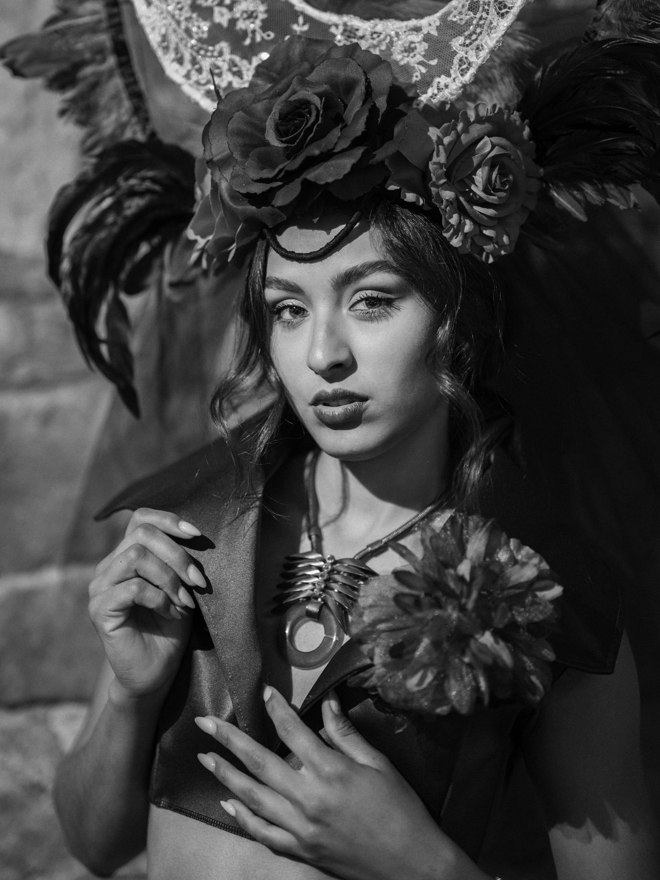 Model with an elaborate black and white floral headpiece, fashion show backstage in Barcelona – backstage fashion photography by VicmanArt